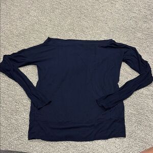 Women’s Athleta Navy Blue Long Sleeve Top size medium
